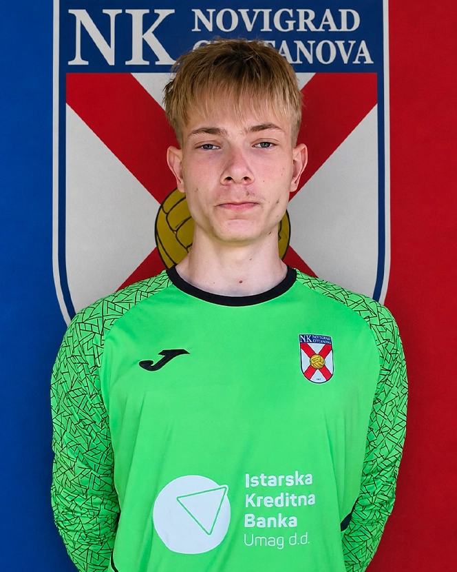 Niko-Bezmalinovic-00147-top