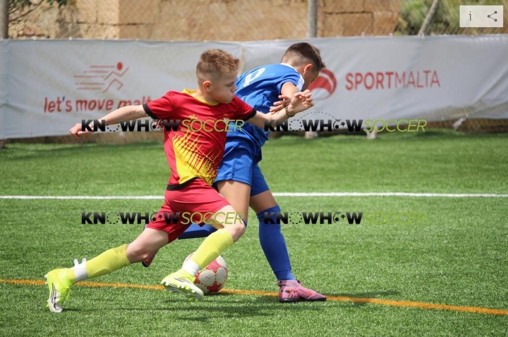 Fast winger